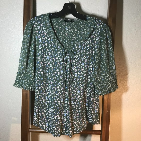 Lucky Brand V-Neck Blouse, Medium, Olive Green - Picture 1 of 5